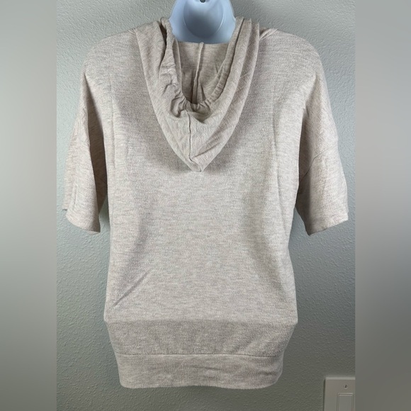 Love to Lounge Womens Cream Lightweight Short Sleeve Hoodie Size XS 0 - Picture 3 of 10